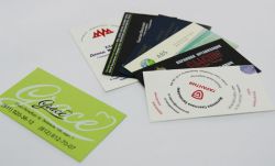 Заказать визитки на латексированной бумаге УФ-печатью в СПб